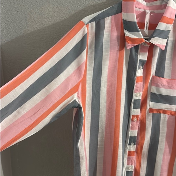 NY Collection Pink and Gray Casual Button Down Shirt - Picture 4 of 6